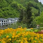 Muradland منتجع فيلات الوادي الأخضر Hotel 4*