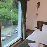 Hotel Muradland منتجع فيلات الوادي الأخضر Trabzon