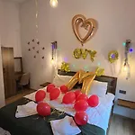Muradland منتجع فيلات الوادي الأخضر