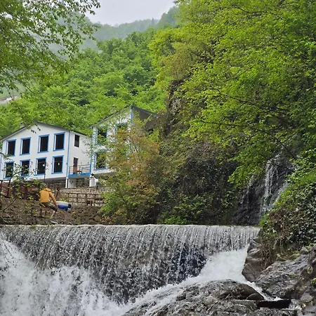 Muradland منتجع فيلات الوادي الأخضر Τραμπζόν